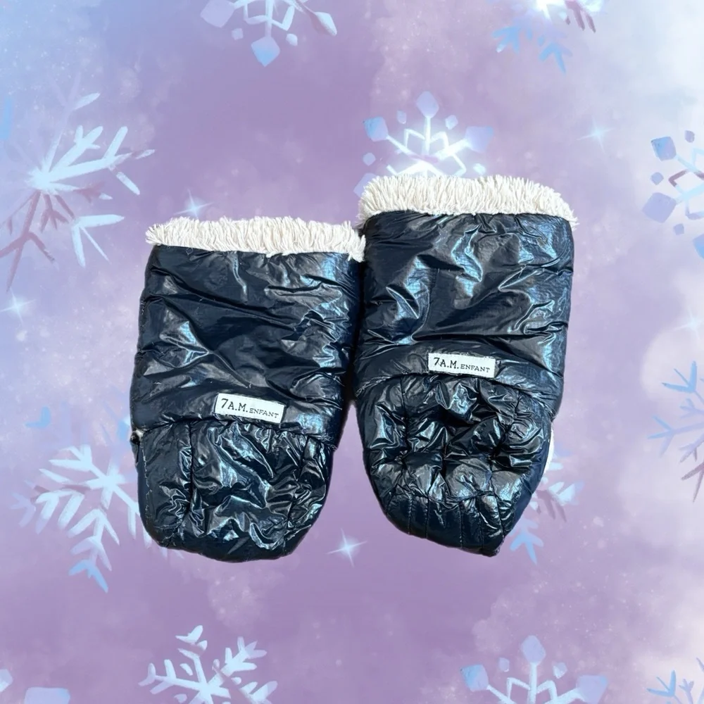 Cozy Black and White Kids Mittens